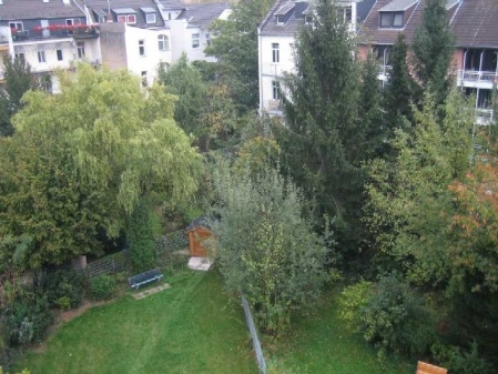 Blick von Dachterrasse in die Gärten