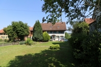 Bauernhaus mit Garten