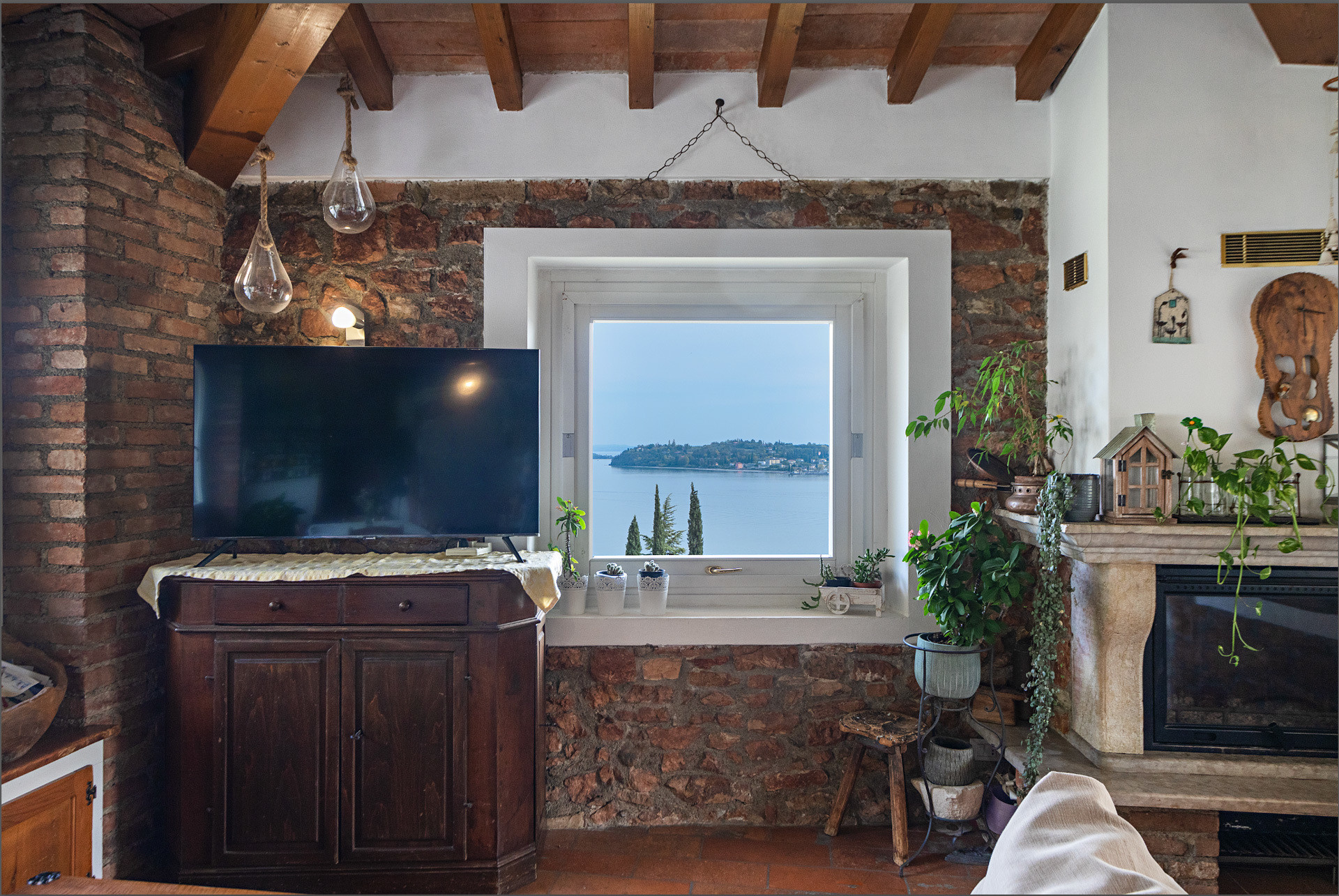 Traumhaftes Panorama über den Gardasee