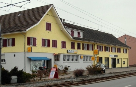 Wohn- und Geschäftshaus