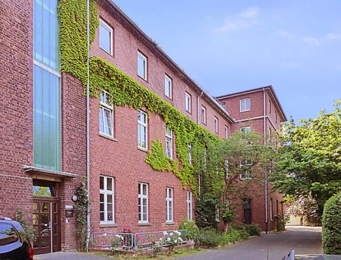 Teilans. Gebäudekomplex