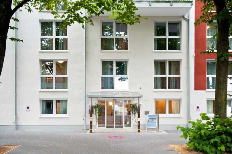 knierim-pflege-seniorenstift-an-der-haard-oer-erkenschwick-haus-eingang