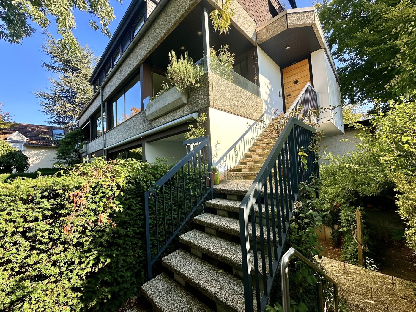 Außenansicht - Zugang