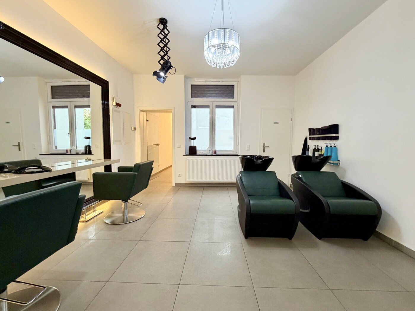 Salon II