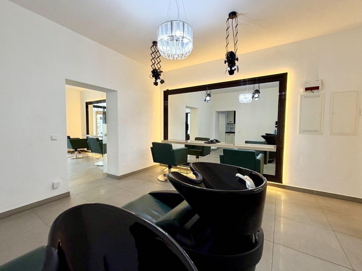 Salon II
