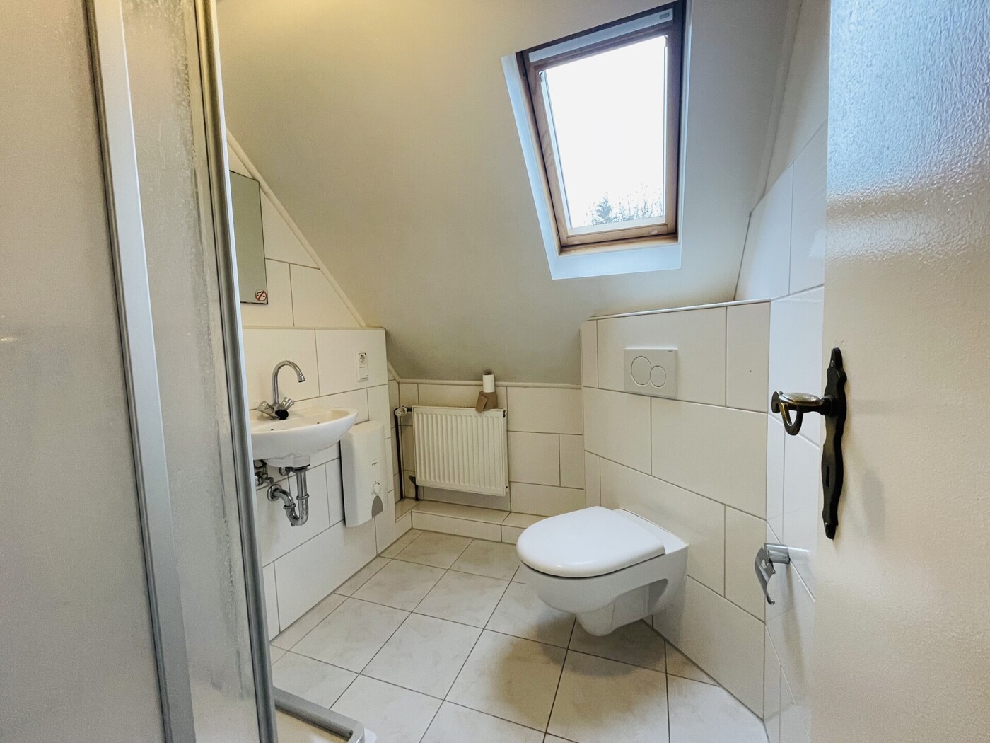 Duschbad_Fenster_DG