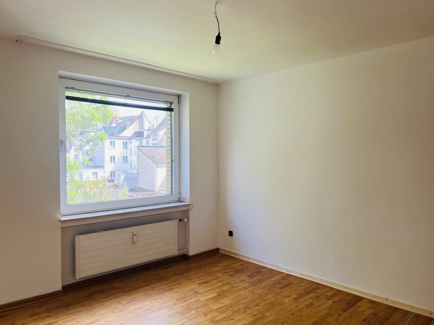 Zimmer1 gartenseitig