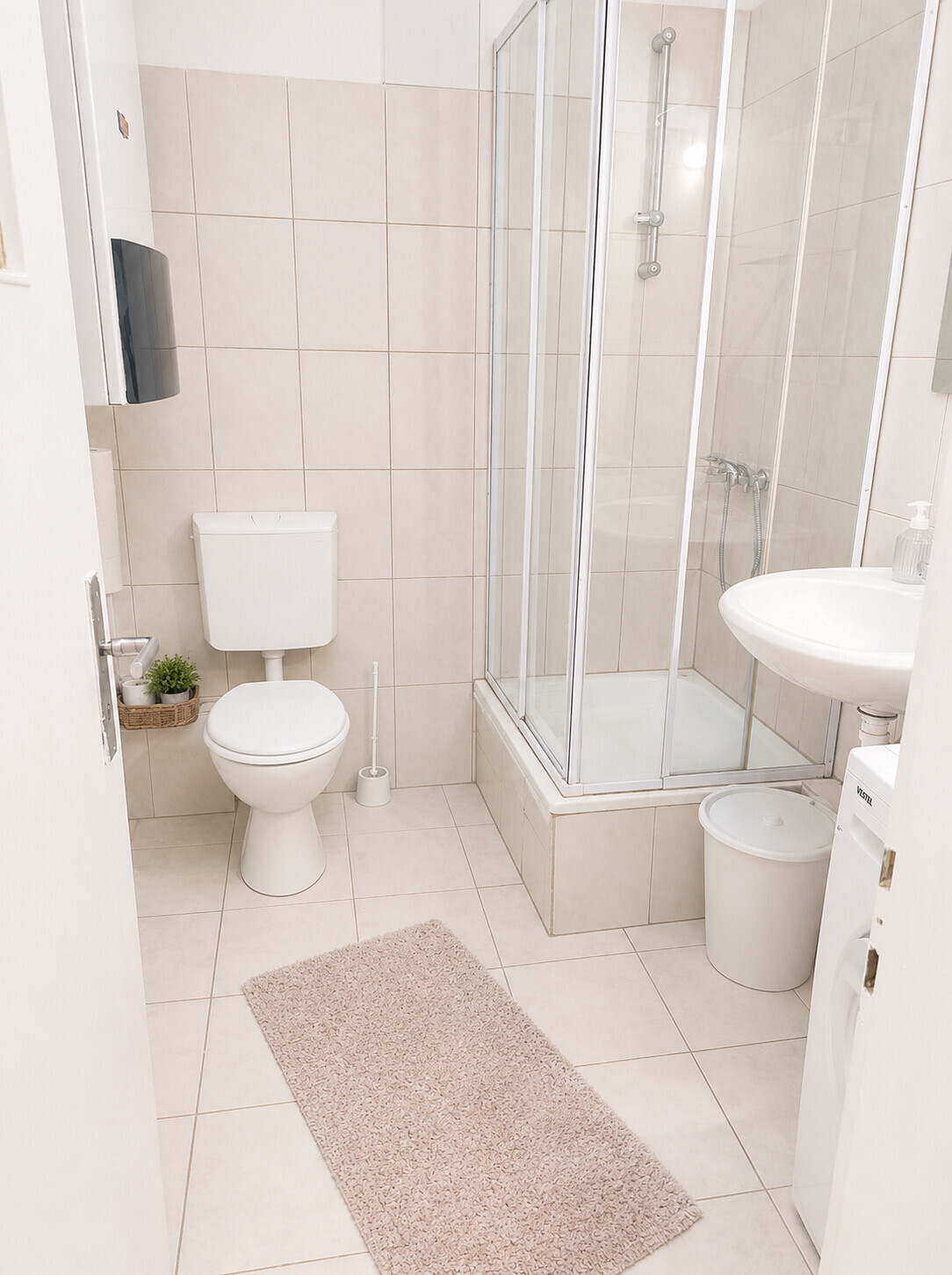 Wohnung 2 . OG