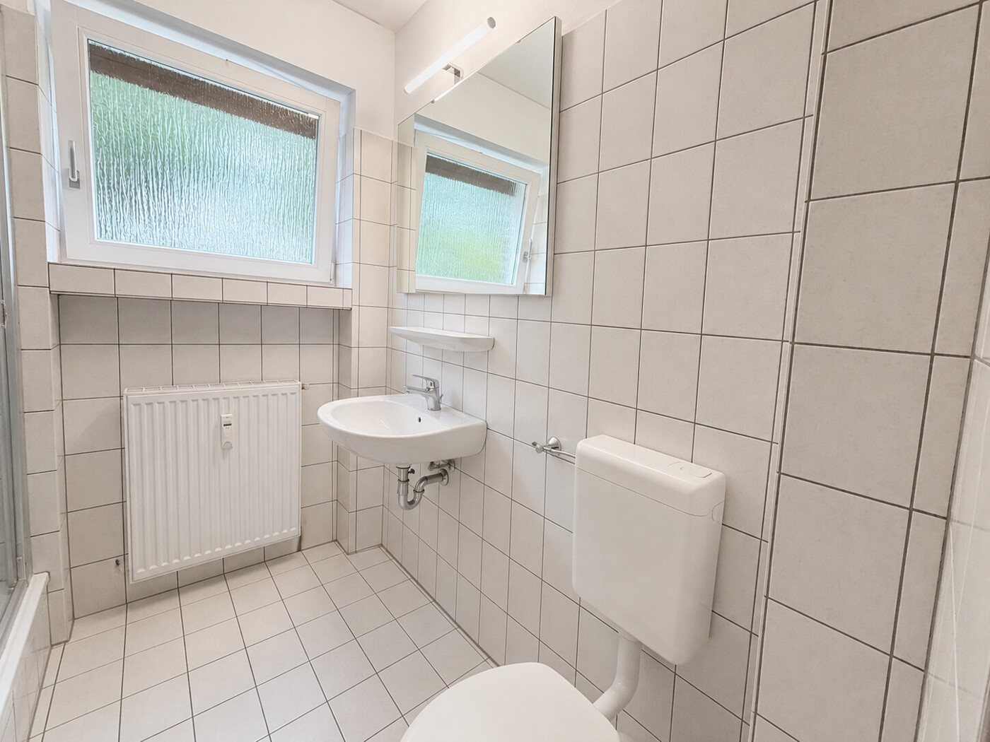 Badezimmer EG Links 