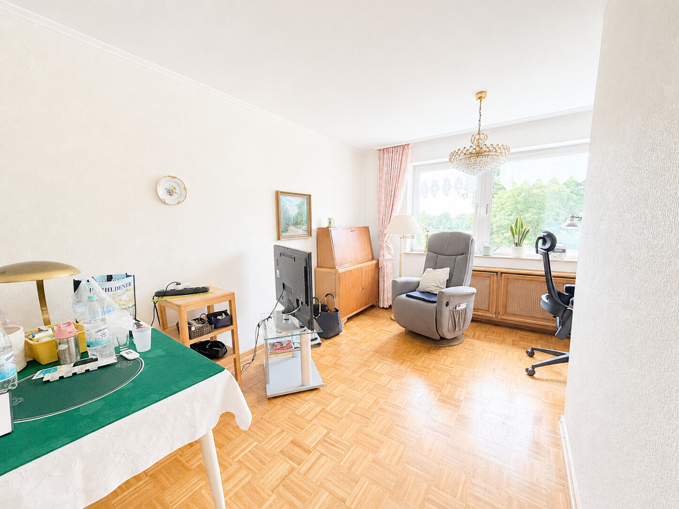 Wohnung Rechts 