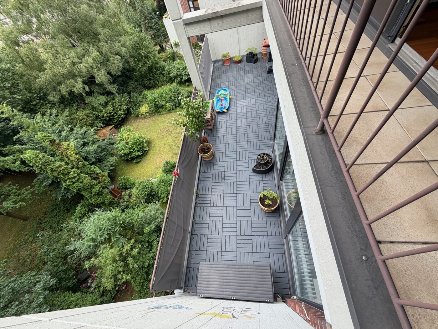 Terrassenblick von oben