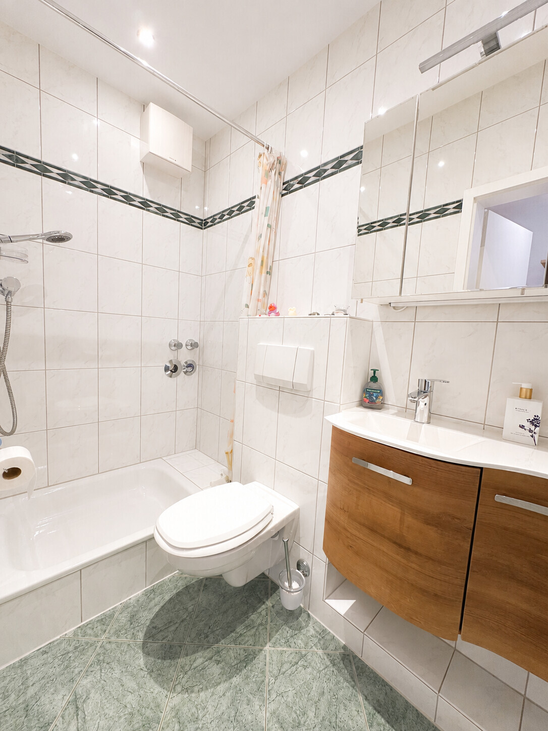 Badezimmer / Gäste - WC 