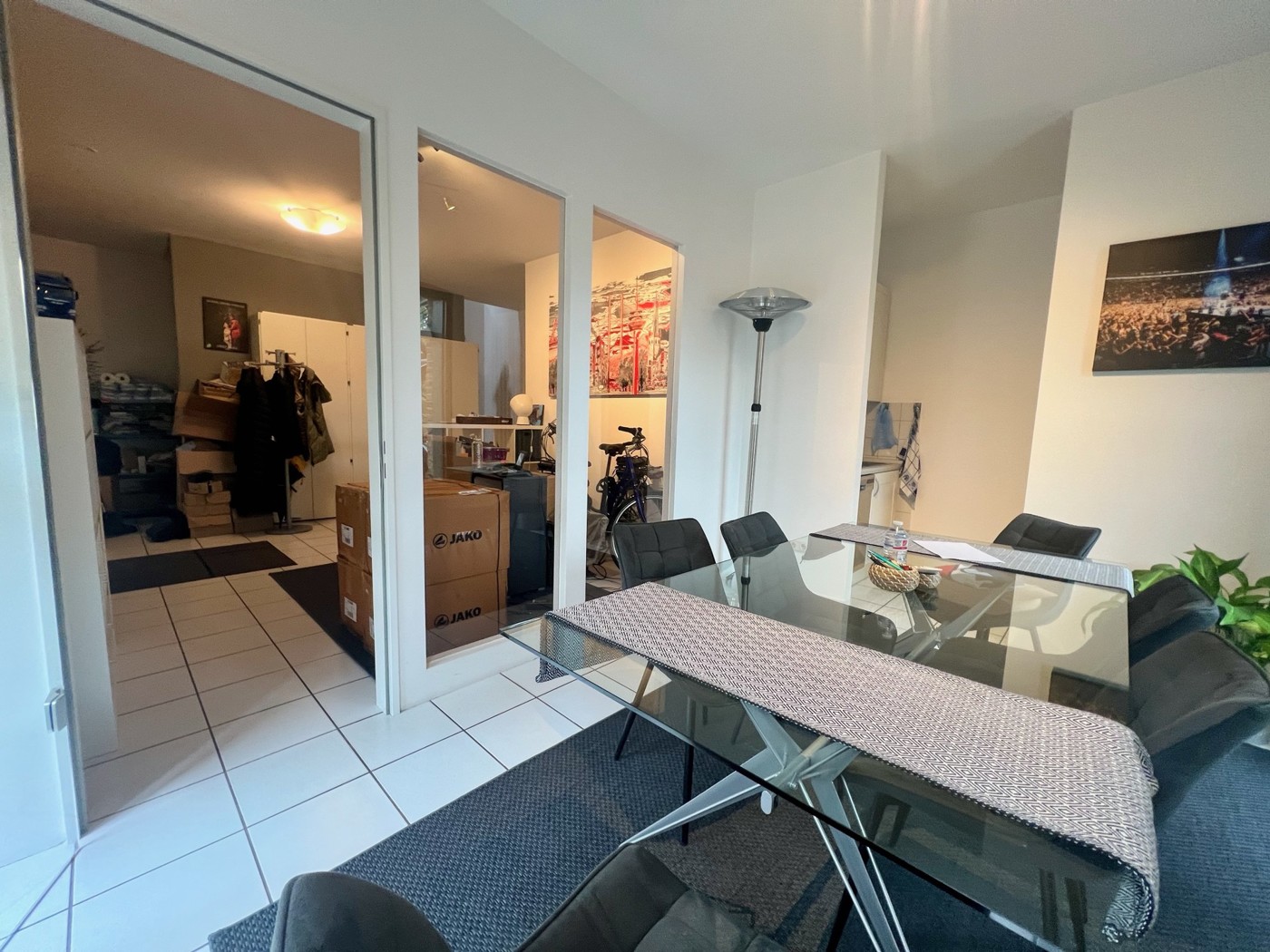 Büro / Besprechung EG