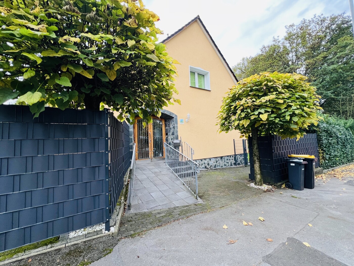 Strassenansicht__Eingang