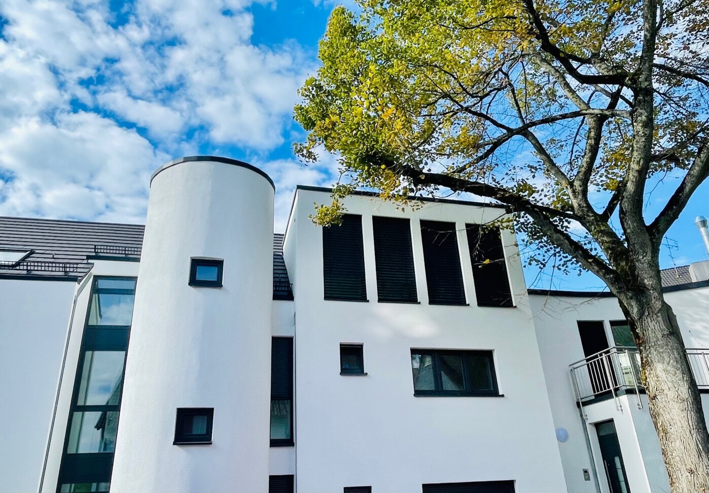 Strassenansicht_Turm