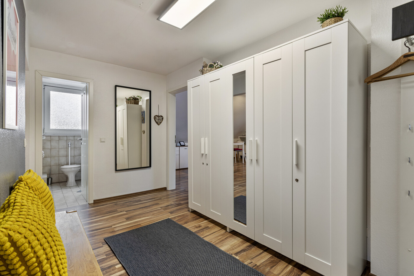 DG-Wohnung-Flur