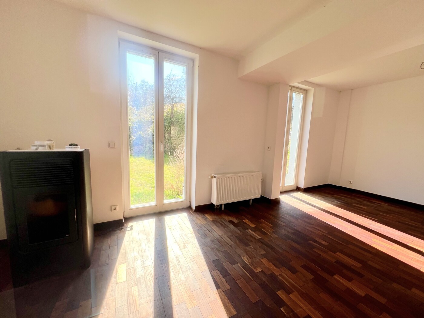 Wohnzimmer mit Kamin