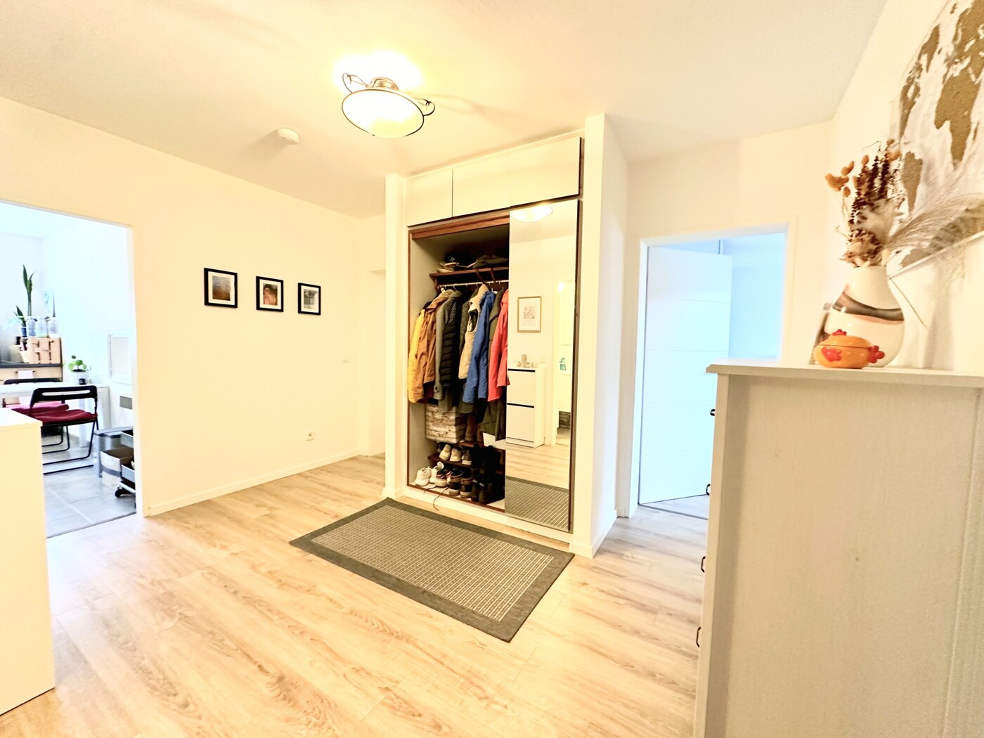 Eingangsbereich-Garderobe 