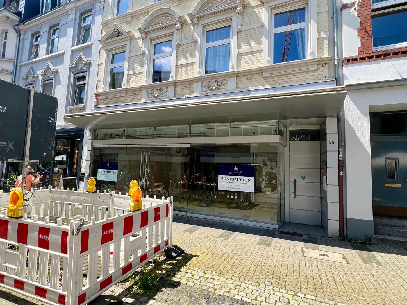 Straßenansicht