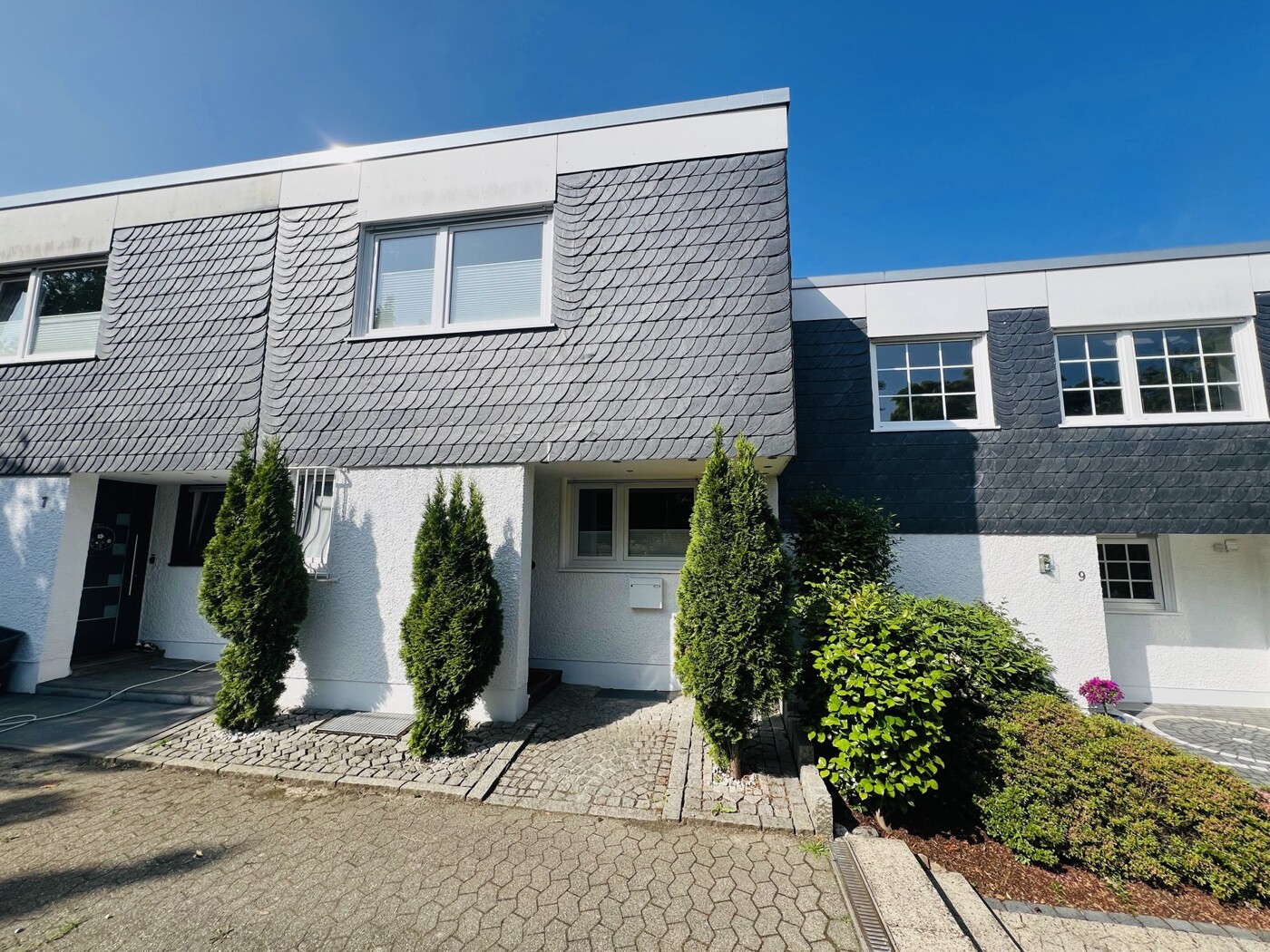 Hausansicht_Strassenseite