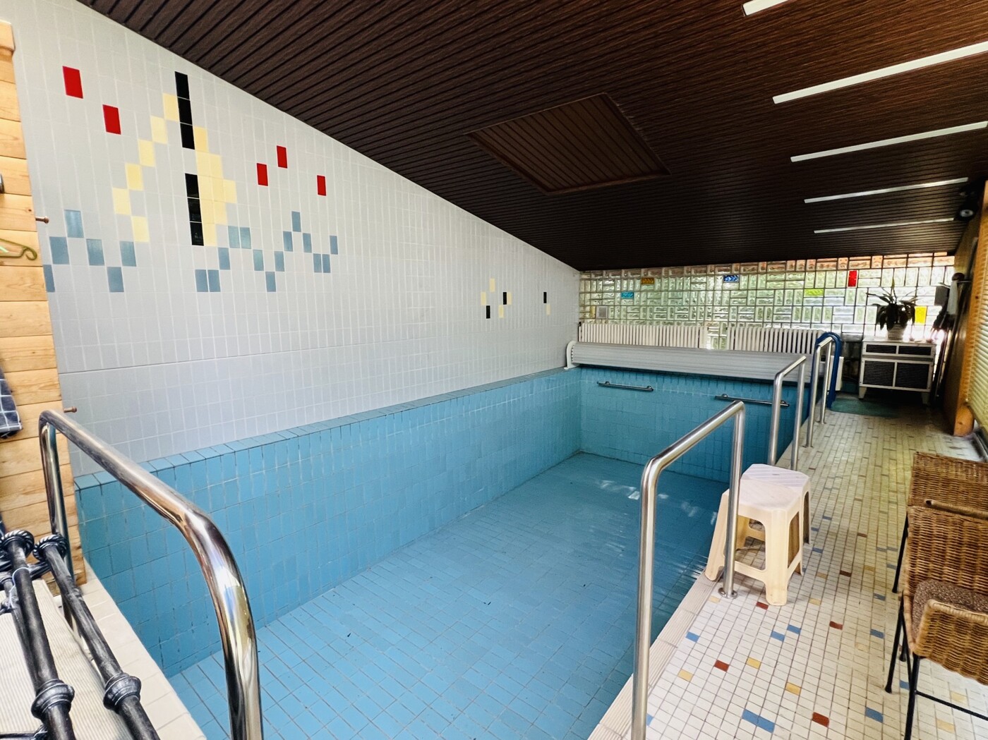 Schwimmhalle