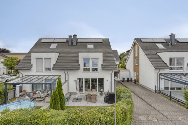 Hausansicht Strassenseite