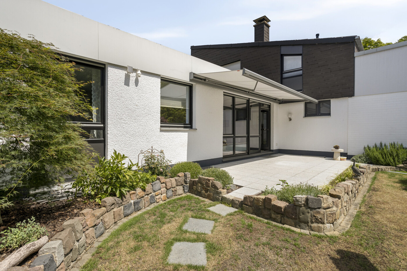 Sonnenterrasse mit Markise