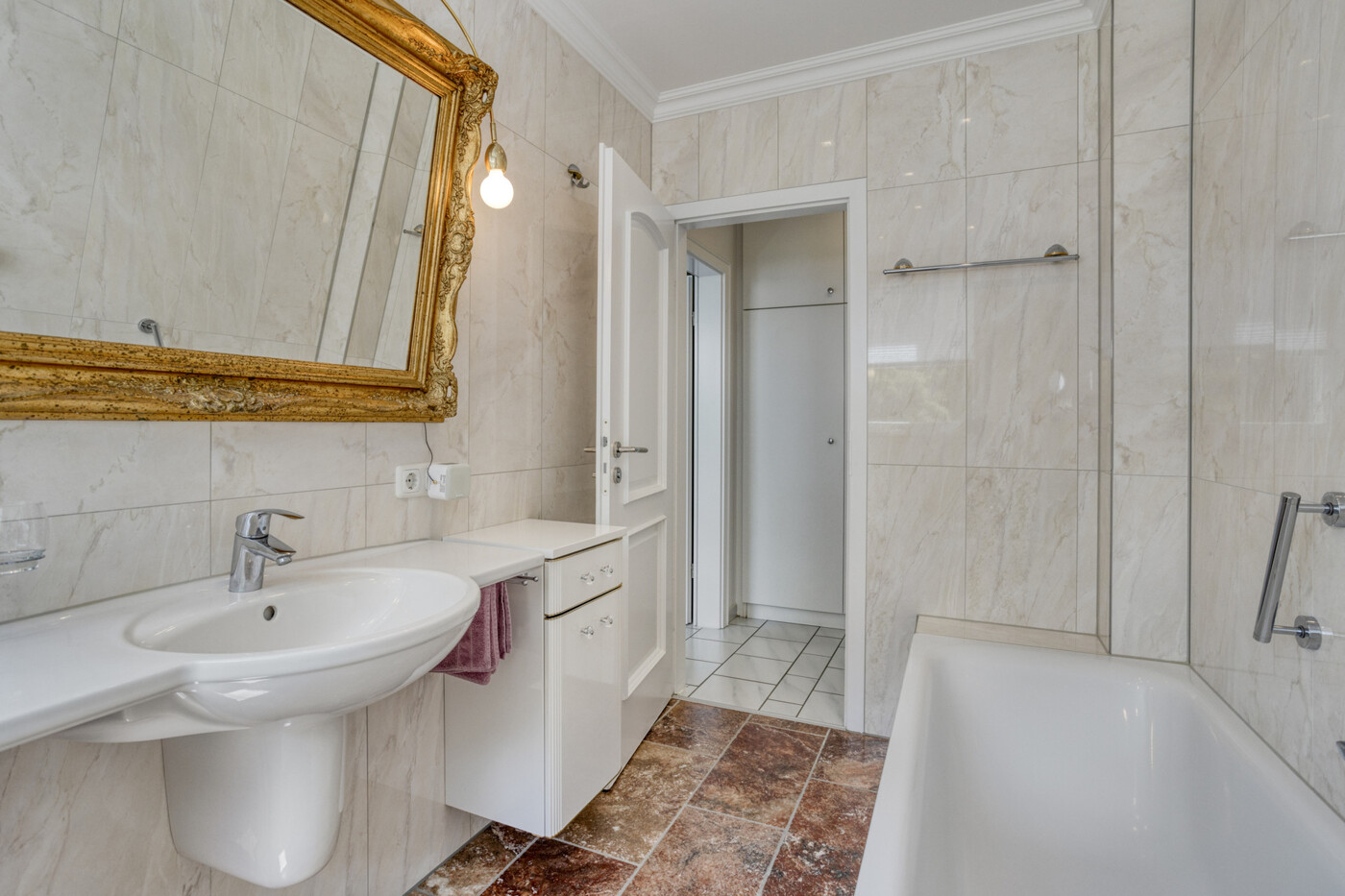 Badezimmer - Erdgeschoss