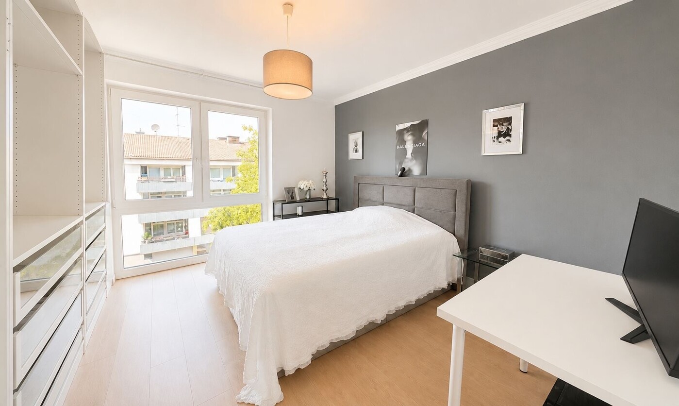 Schlafzimmer 1