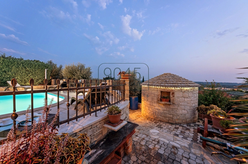 Exklusives Apartmenthaus mit Meerblick in Kaštelir