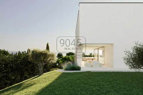 Exklusive Neubauvilla mit Infinity-Pool und Panoramablick in privilegierter Lage von Garda