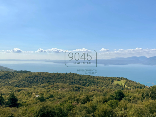 Offmarket: Projektentwicklung für ein Hotel 5* mit Suiten und Restaurant - Gardasee