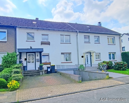 Ausseneindruck_Straßenseite