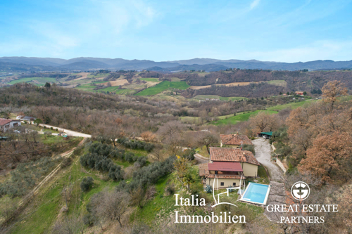 Landhaus mit Gästehaus und Swimmingpool in einer herrlichen Panoramalage mit Weitblick