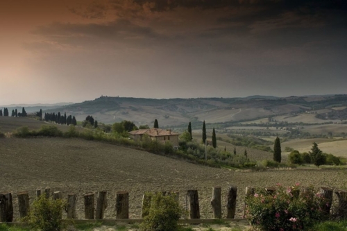 Schönes Bauernhaus mit Pool auf einem Hügel mit Blick auf Pienza und Monticchiello