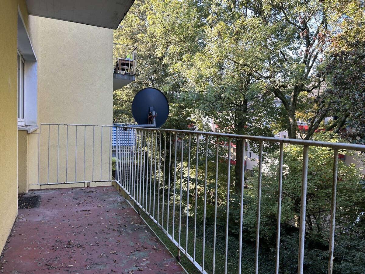 Balkon mit Grünblick