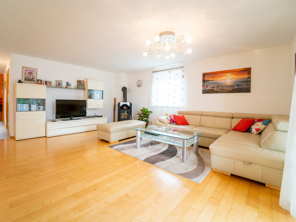 Sehr großes Wohnzimmer