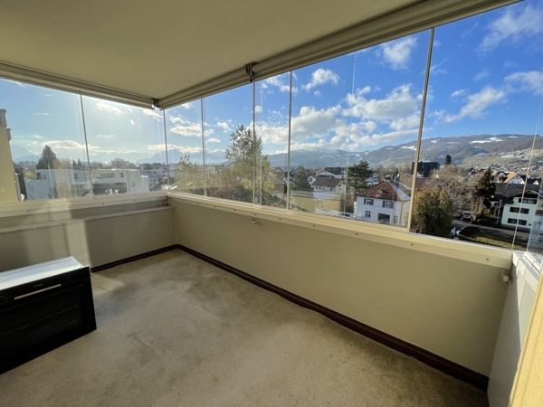 Verglaster Balkon