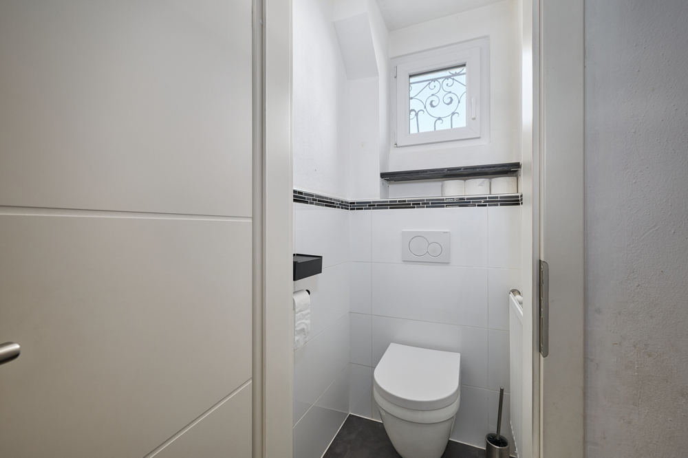 Separates Gäste-WC