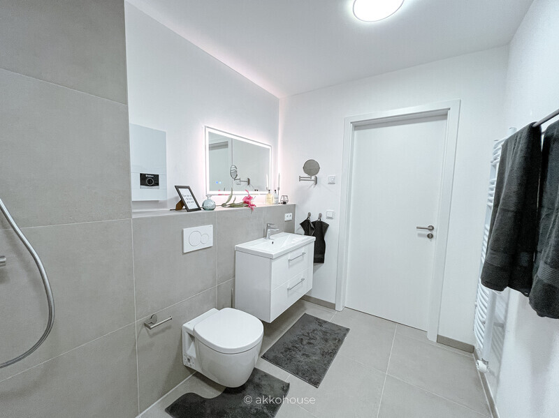 N5 PREMIUM-Ansicht BAD 1