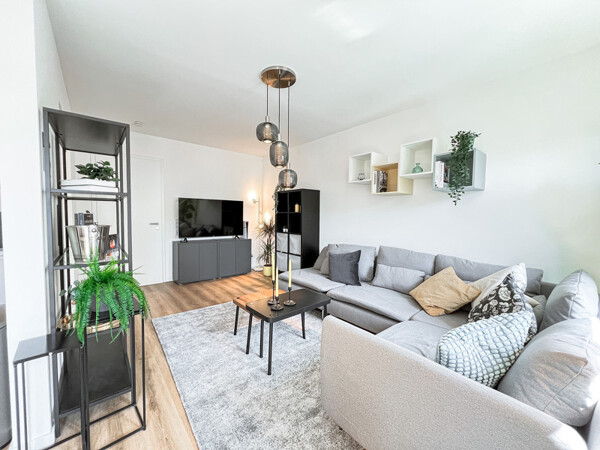 N4 PREMIUM-Ansicht Wohnzimmer 2