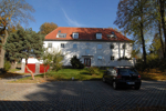 Crimmi-104-c-Haus-mit-Parkplat.png