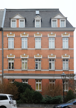 Friedrich-Engels 47, Strasse