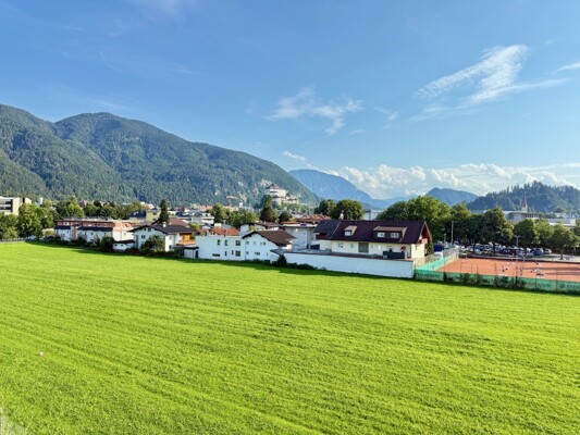 Guter Schnitt, bie Licht und eine  tolle Aussicht