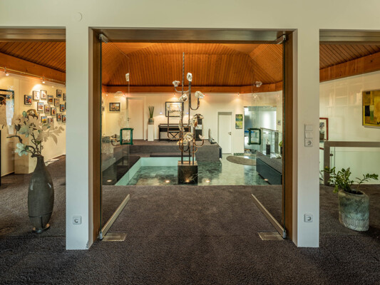 Eingangsbereich mit Chill Area 