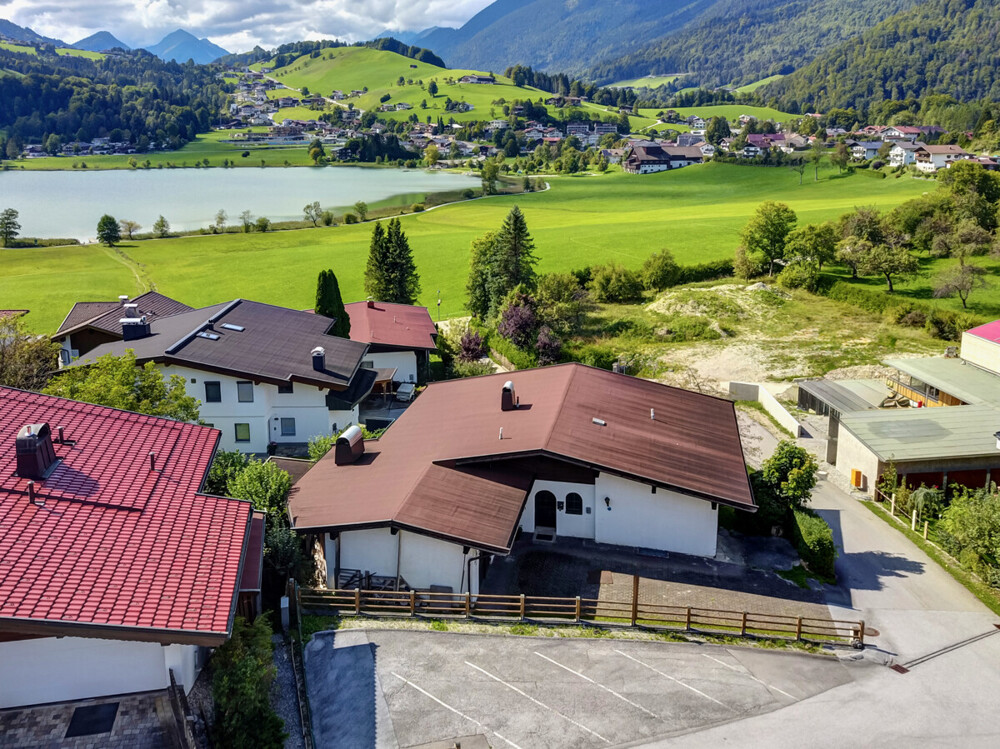 Sonniges Einfamilienhaus mit See- und Pendlingblick (4)