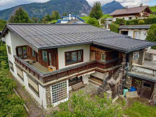 Sonniges ruhiges Grundstück mit Altbestand (2)