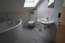 Badezimmer mit Badewanne