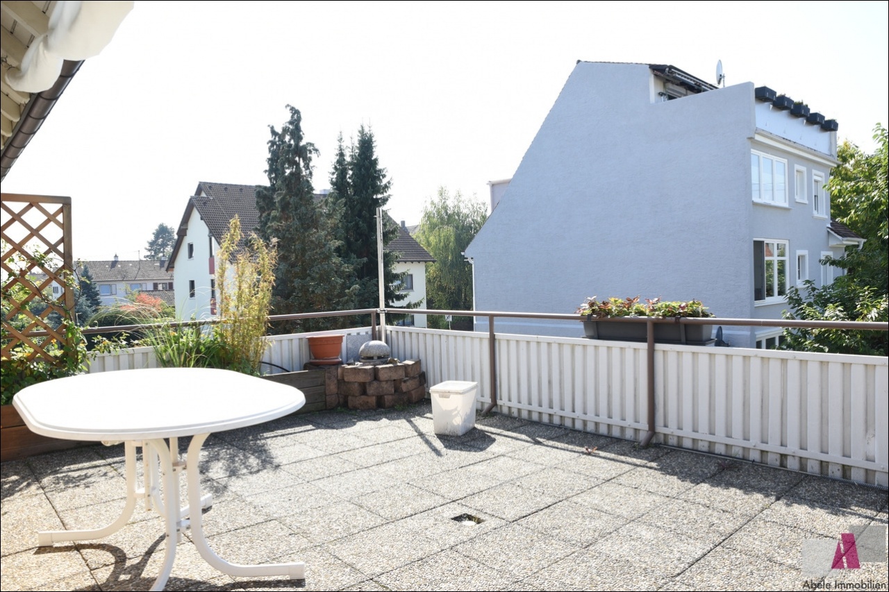 großer Balkon