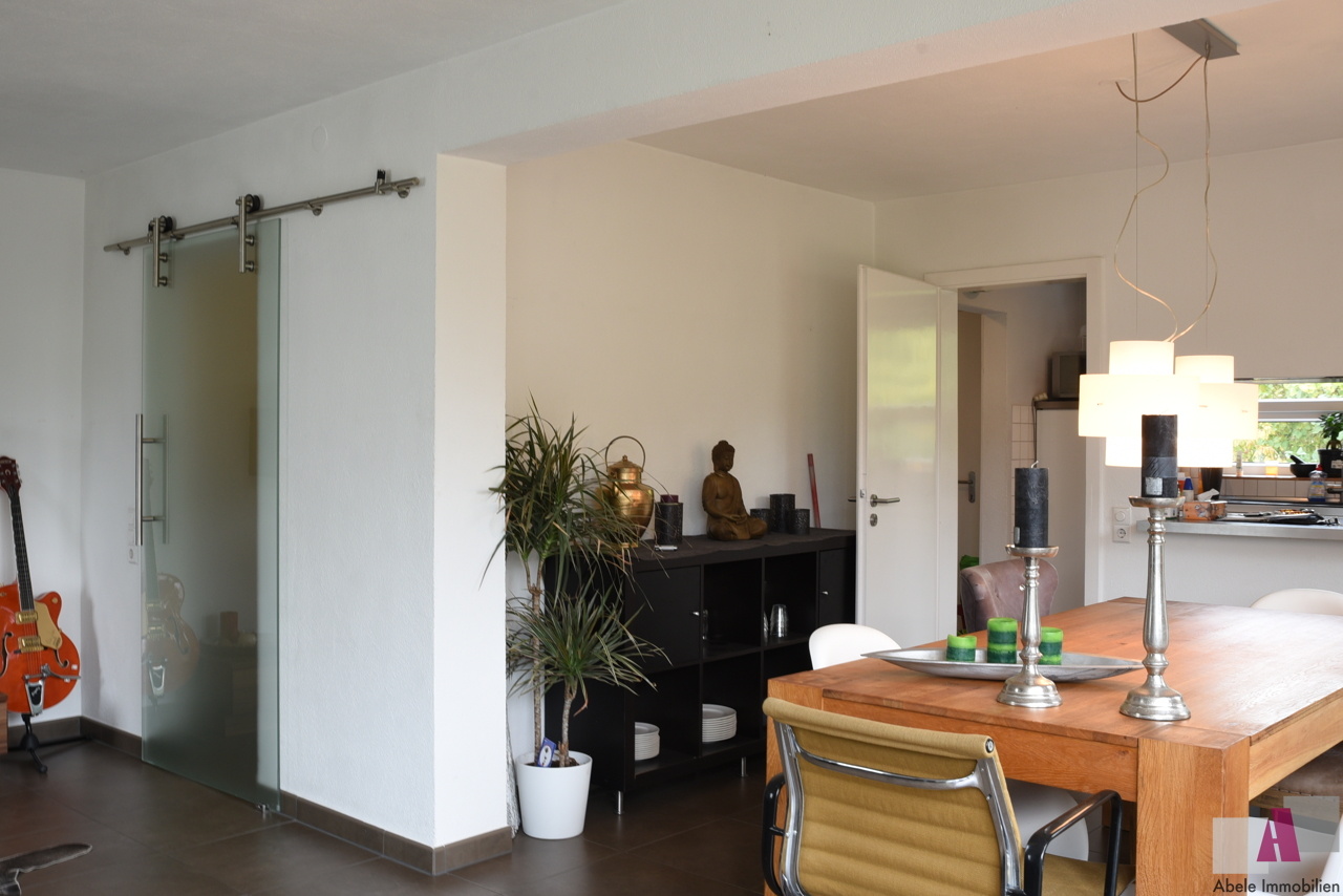 Blick ins Esszimmer